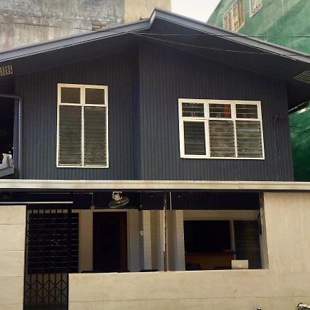 The Hub District Hostel And Dorm Makati City Zewnętrze zdjęcie