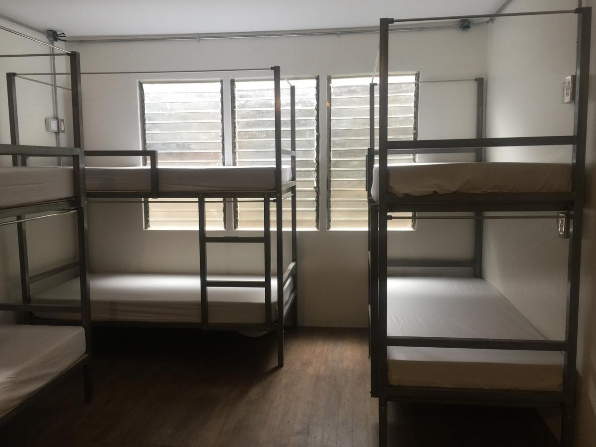 The Hub District Hostel And Dorm Makati City Zewnętrze zdjęcie