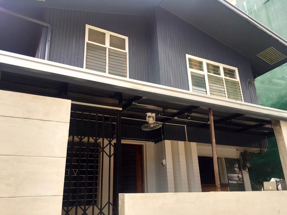 The Hub District Hostel And Dorm Makati City Zewnętrze zdjęcie